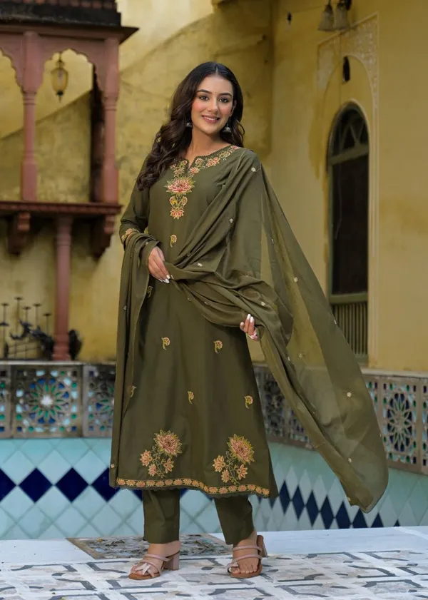Olive_Green_Embroidered_Cotton_Kurta_Pant_Set_With_Dupatta