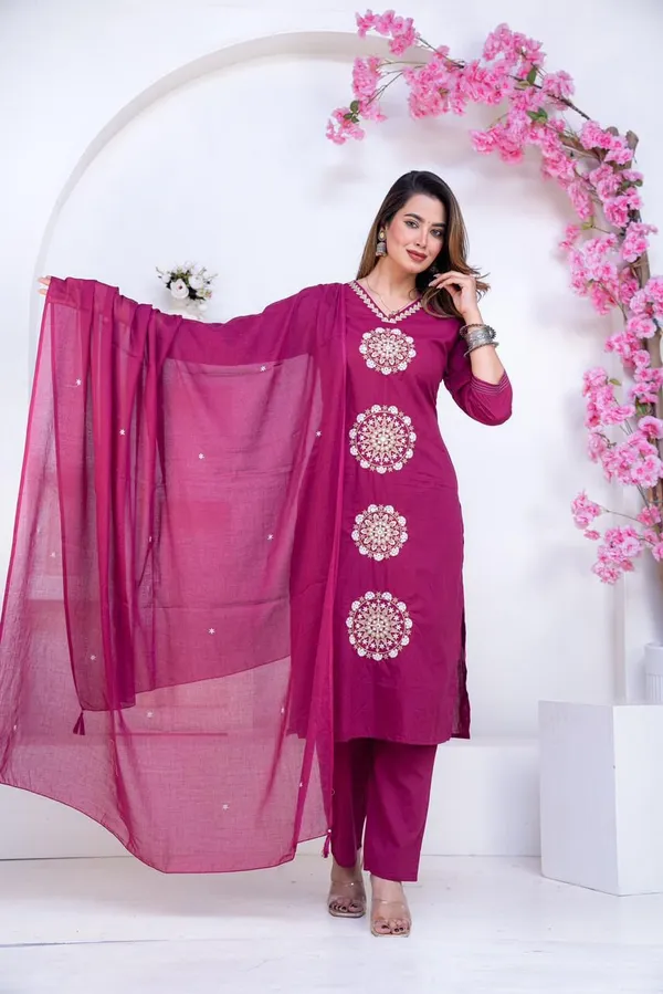 Magenta_Mandala_Embroidery_Cotton_Kurta_Set