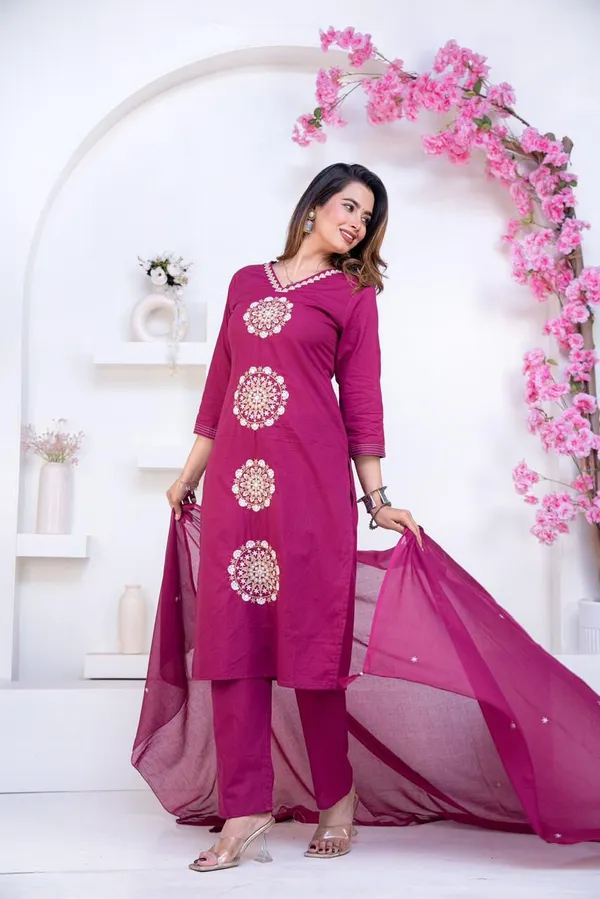 Magenta_Mandala_Embroidery_Cotton_Kurta_Set