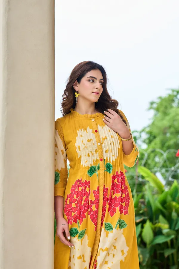 Pure_Mul_Cotton_Mustard_Floral_Printed_Kurta_Pant_Set