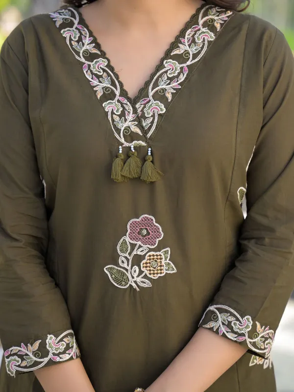 Olive_Green_Floral_Embroidered_Cotton_Kurta_Pant_Dupatta_Set