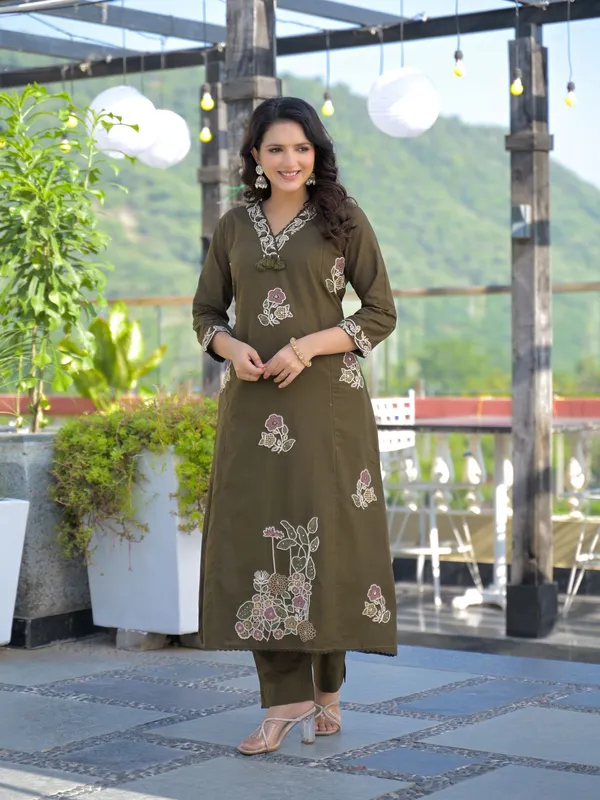 Olive_Green_Floral_Embroidered_Cotton_Kurta_Pant_Dupatta_Set