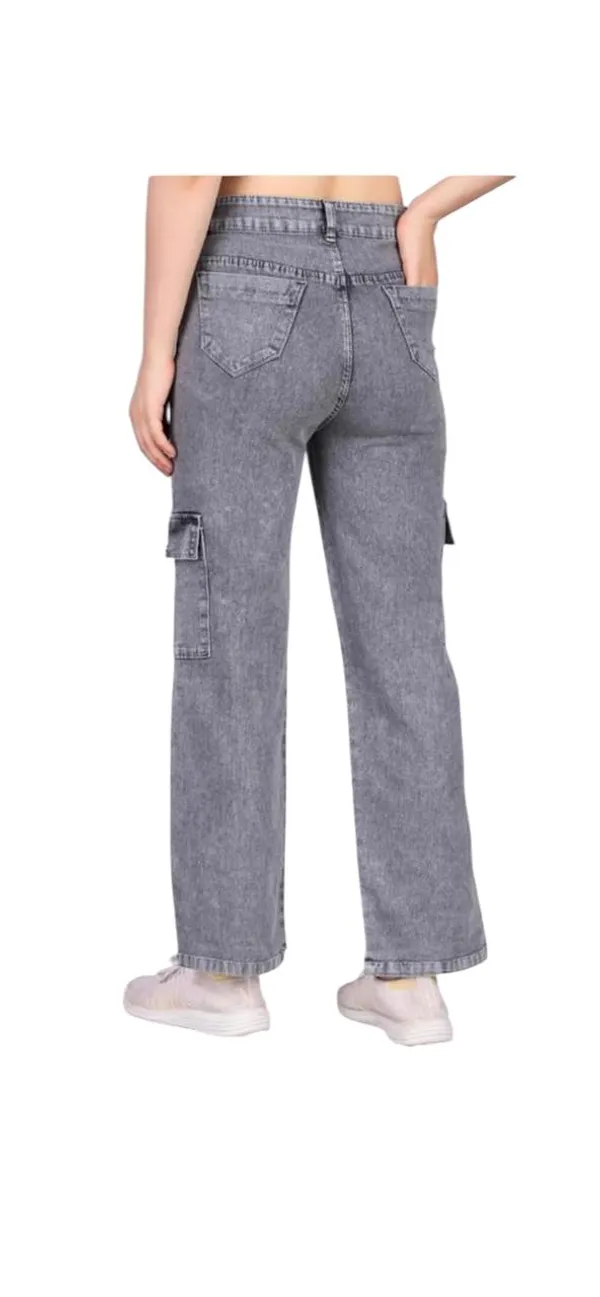 Grey_Straight_Fit_6_Pocket_Denim_Jeans_For_Girls