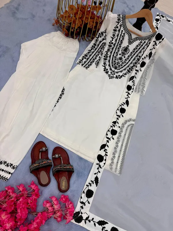 Off_White_Cotton_Kurta_Set_For_Women