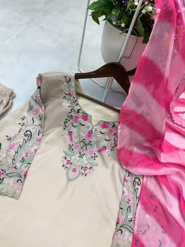 Off_White_Organza_Kurta_Set_For_Women