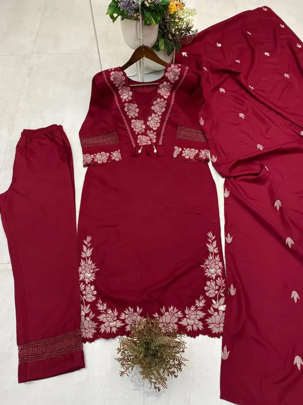 Maroon_Rayon_Kurta_Set_For_Women
