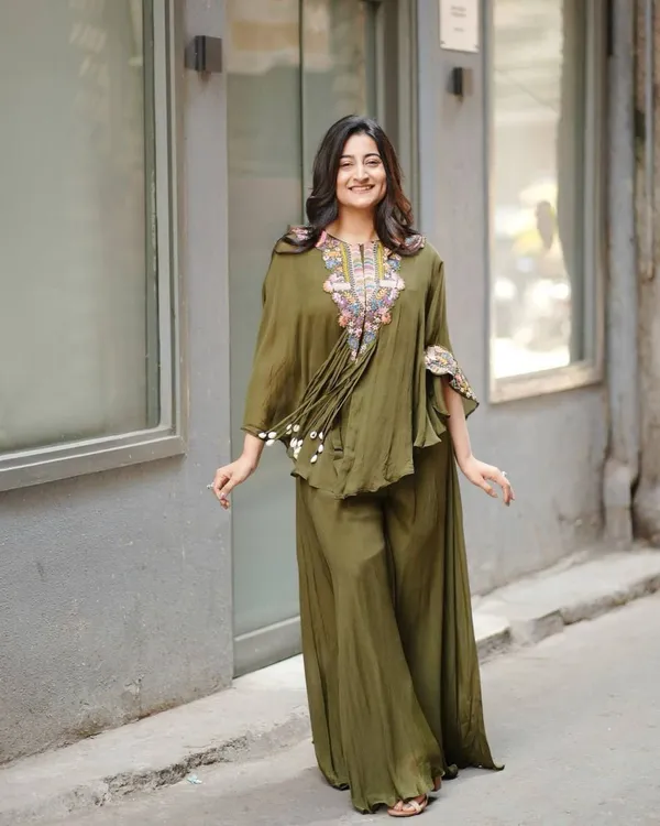 Olive_Cotton_Kurta_Set_For_Women