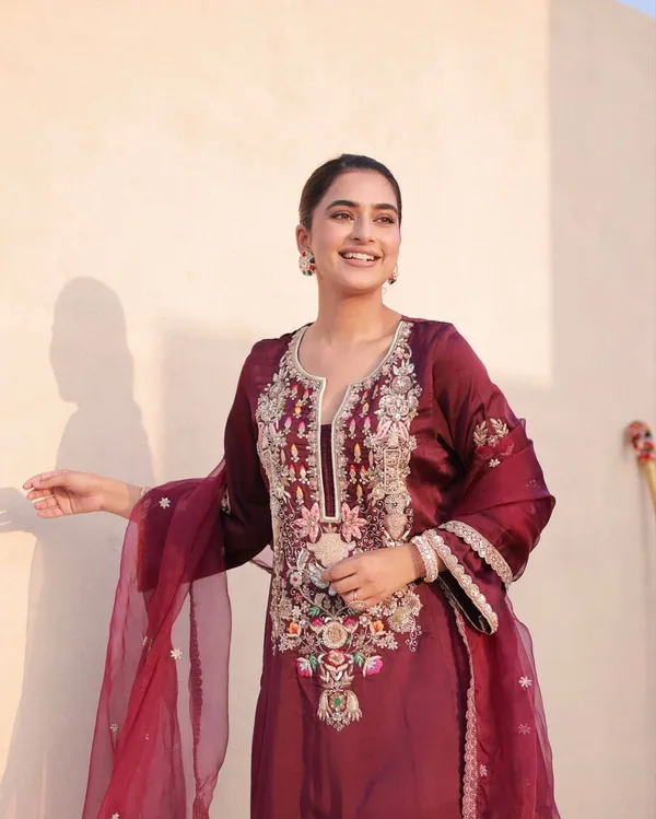 Red_Satin_Silk_Kurta_Set_For_Women