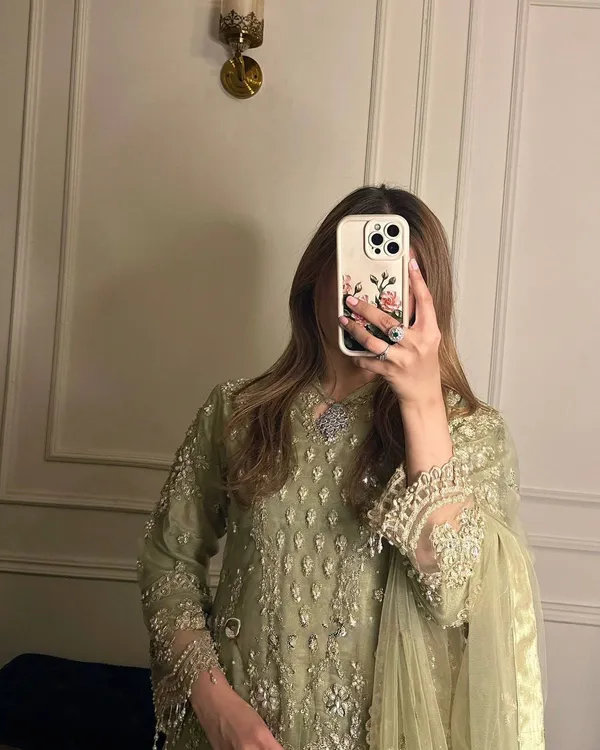 Green_Faux_Georgette_Kurta_Set_For_Women