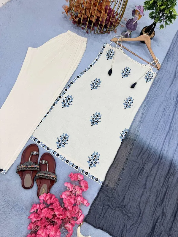 Off_White_Cotton_Kurta_Set_For_Women
