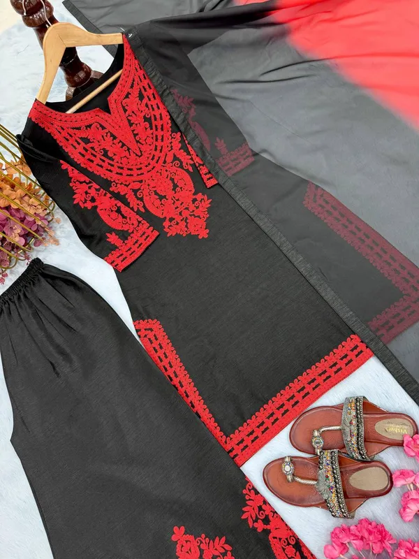 Black_Chinon_Silk_Kurta_Set_For_Women