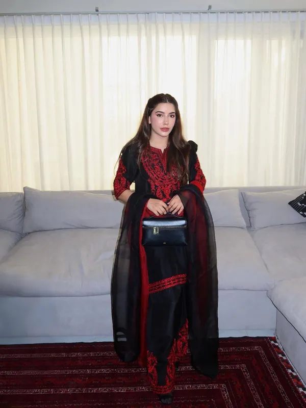 Black_Chinon_Silk_Kurta_Set_For_Women