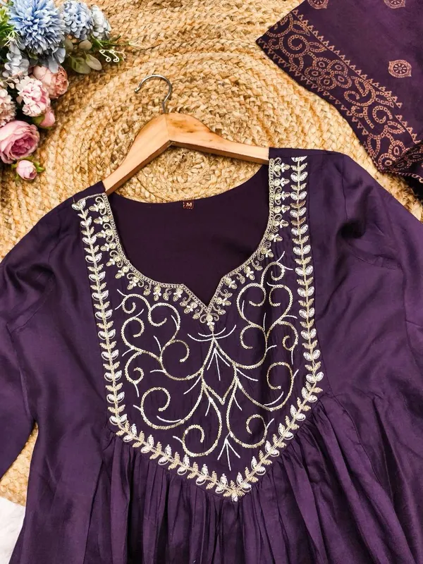 Womens_Embroidered_Anarkali_Kurta_Set_with_Dupatta_(Purple)