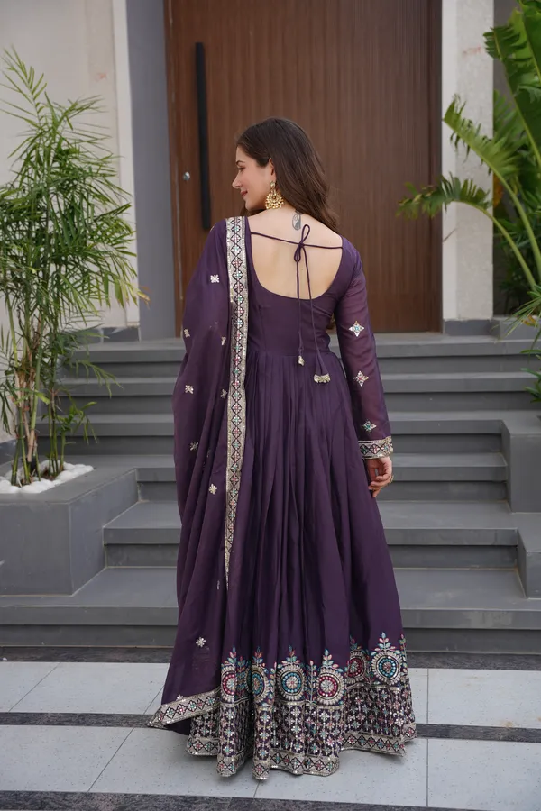 Womens_Heavy_Embroidered_Anarkali_Gown_Set_with_Dupatta_(Purple)