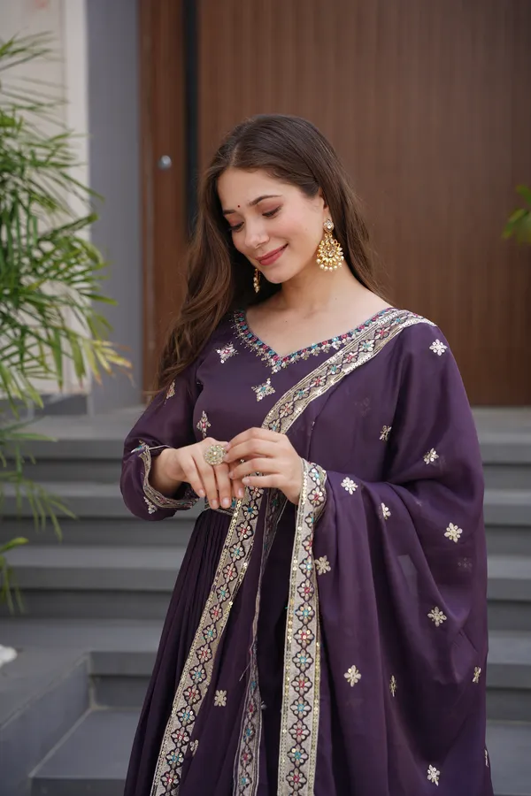 Womens_Heavy_Embroidered_Anarkali_Gown_Set_with_Dupatta_(Purple)