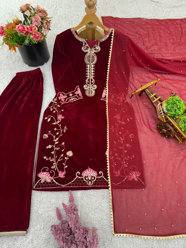 Womens_Heavy_Embroidered_Velvet_Suit_Set_with_Dupatta_(Wine)