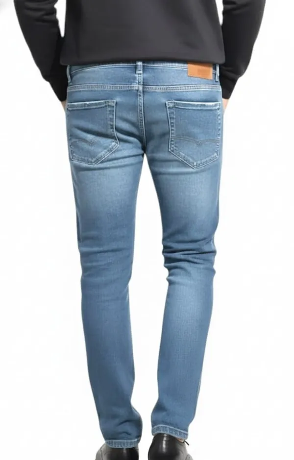 Light_Blue_Straight_Fit_Jeans_For_Men