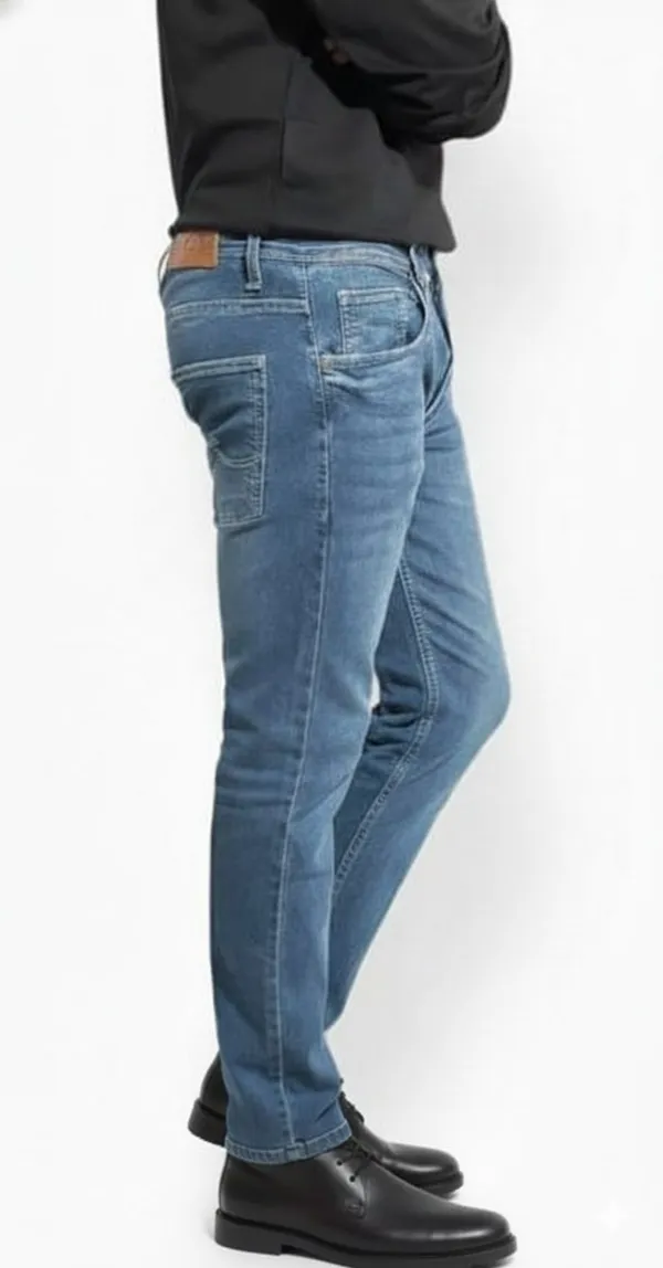 Light_Blue_Straight_Fit_Jeans_For_Men