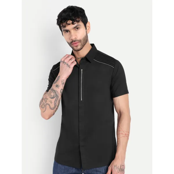 Pier_Seven_Men_Black_Solid_Slim_Fit_Zipper_Detail_Short_Sleeve_Casual_Shirt_|_Zipper_Detailing_&_Panelled_Shoulder_Stitching