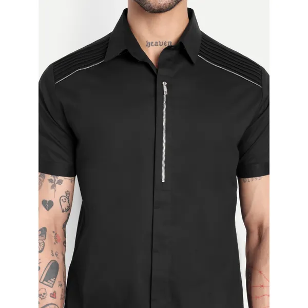 Pier_Seven_Men_Black_Solid_Slim_Fit_Zipper_Detail_Short_Sleeve_Casual_Shirt_|_Zipper_Detailing_&_Panelled_Shoulder_Stitching