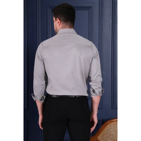 Pier_Seven_Men_Grey_Solid_Slim_Fit_Casual_Shirt_with_Geometric_Chest_Print