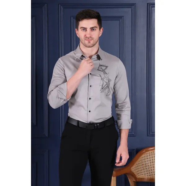Pier_Seven_Men_Grey_Solid_Slim_Fit_Casual_Shirt_with_Geometric_Chest_Print