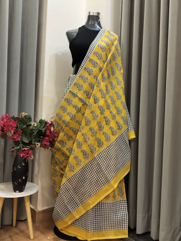 Bright_Yellow_Royal_Floret_Mul_Cotton_Saree_For_Women