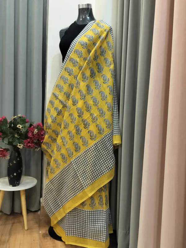 Bright_Yellow_Royal_Floret_Mul_Cotton_Saree_For_Women