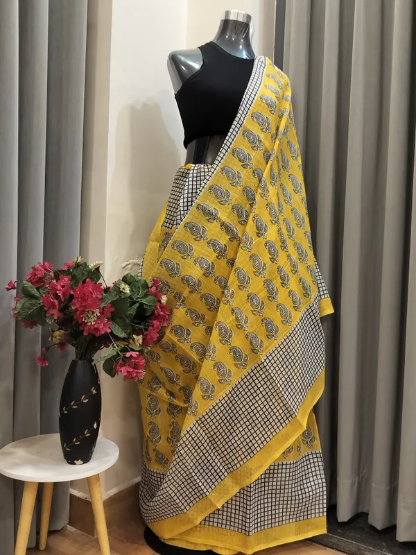 Bright_Yellow_Royal_Floret_Mul_Cotton_Saree_For_Women