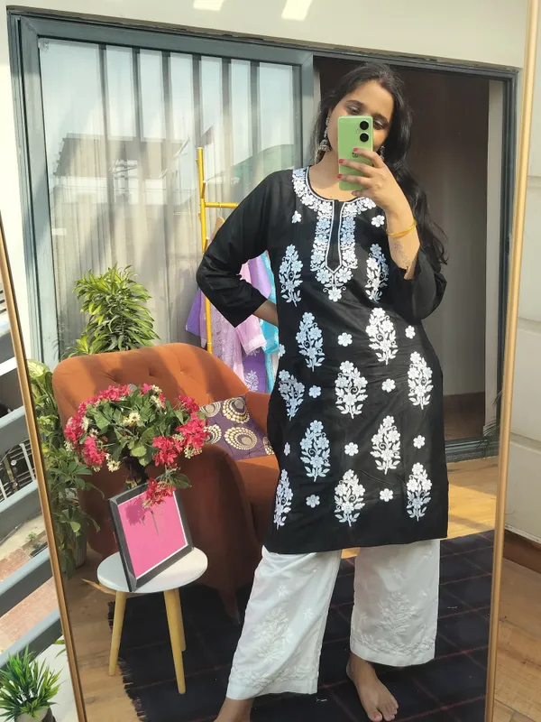 Black_Machine_work_Galabooti_Chikankari_Rayon_Kurti_