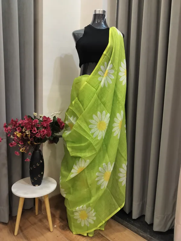 Lime_Green_Sunflower_Print_Mul_Cotton_Saree_For_Women