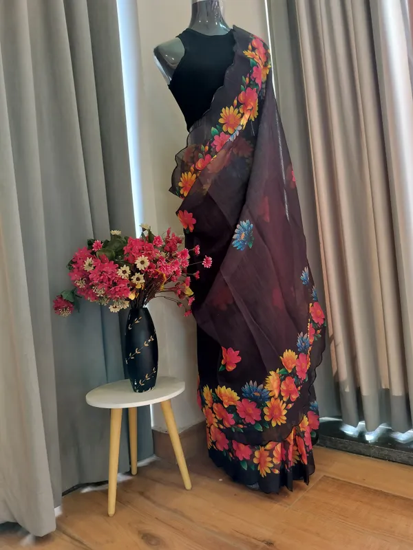 Black_Cotton_Floral_Gaze_Saree_For_Women