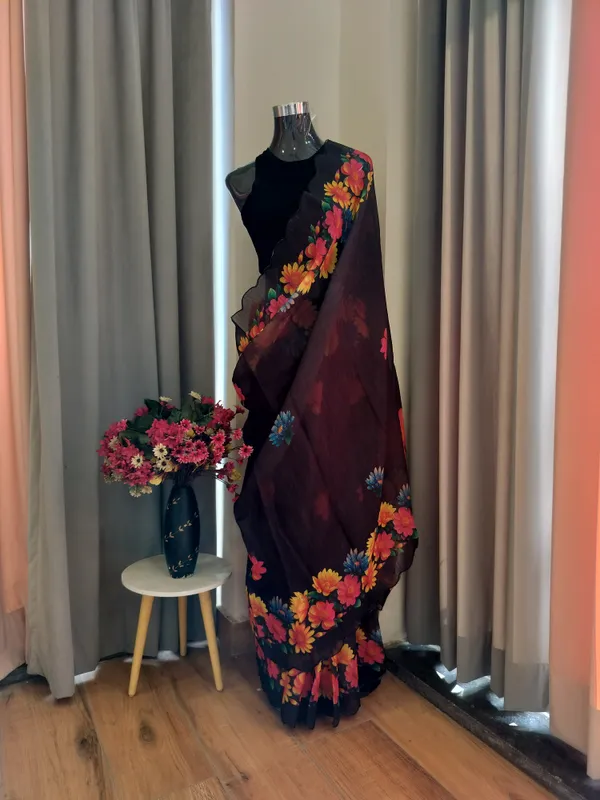 Black_Cotton_Floral_Gaze_Saree_For_Women
