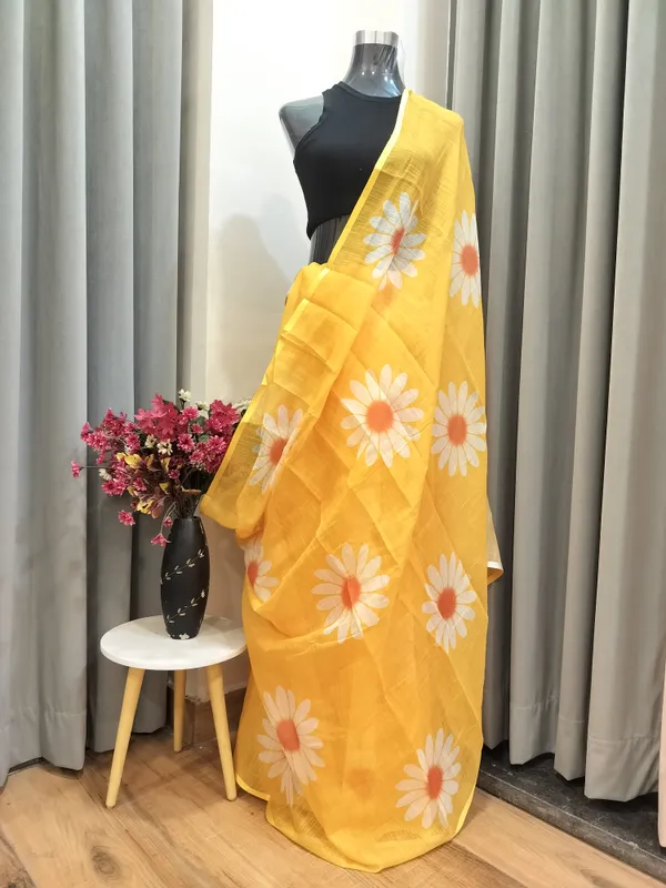Yellow_Sunflower_Print_Mul_Cotton_Saree_For_Women