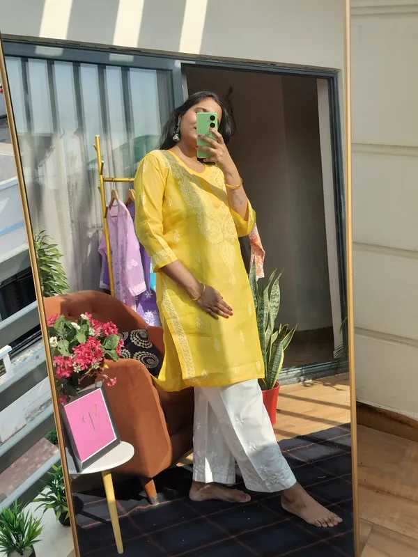 Yellow_Pure_Cotton_Chikankari_kurta