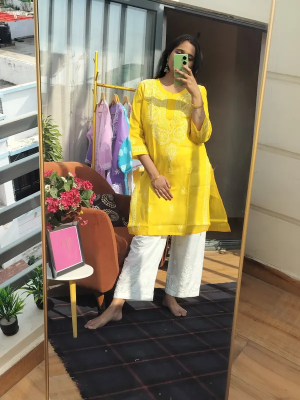 Yellow_Pure_Cotton_Chikankari_kurta