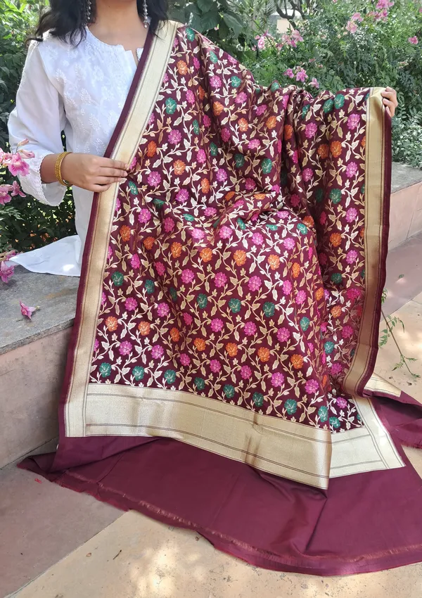Maroon_Banarsi_Premium_&_Elegant_Dupatta_For_Women