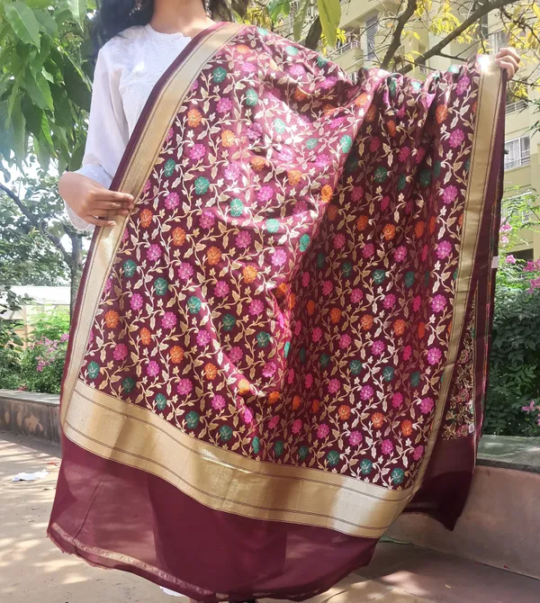 Maroon_Banarsi_Premium_&_Elegant_Dupatta_For_Women