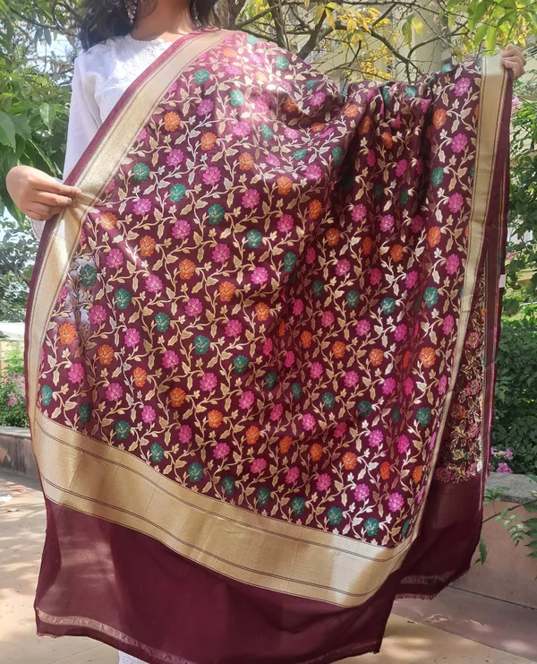 Maroon_Banarsi_Premium_&_Elegant_Dupatta_For_Women