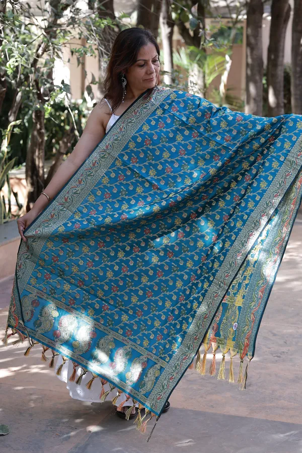 Blue_Banarasi_Premium_&_Elegant_Dupatta_For_Women