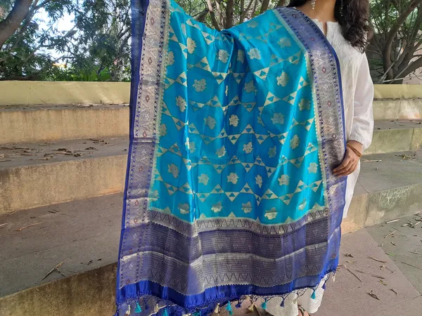 Blue_Banarsi_Silk_Premium_&_Elegant_Dupatta_For_Women