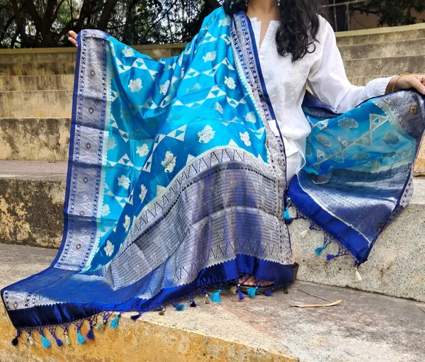 Blue_Banarsi_Silk_Premium_&_Elegant_Dupatta_For_Women