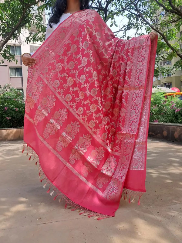 Pink_Katan_Silk_Banarasi_Premium_&_Elegant_Dupatta_For_Women