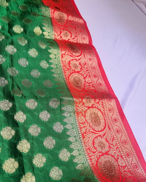 Green_Banarsi_Silk_Premium_&_Elegant_Dupatta_For_Women