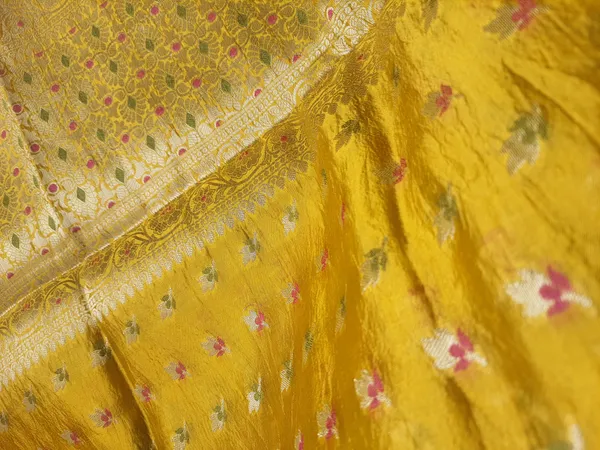 Yellow_Banarasi_Silk_Premium_&_Elegant_Dupatta_For_Women