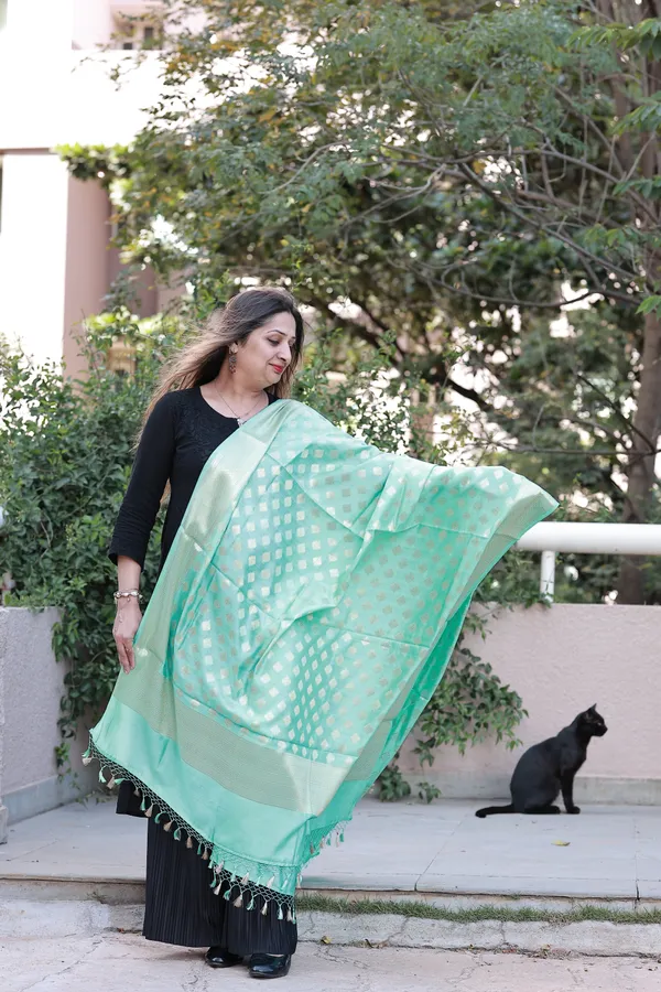 Green_Banarasi_Premium_&_Elegant_Dupatta_For_Women