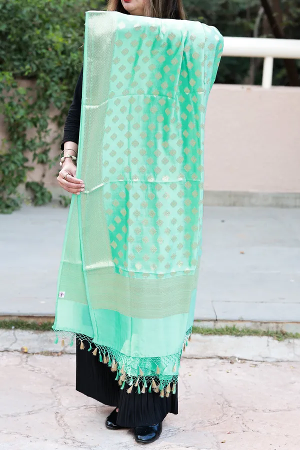 Green_Banarasi_Premium_&_Elegant_Dupatta_For_Women