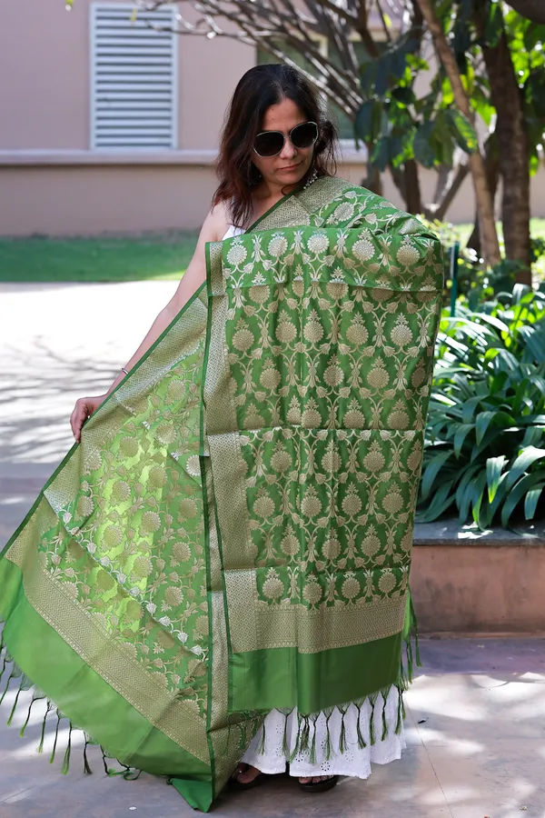 Green_katan_Silk_Premium_&_Elegant_Dupatta_For_Women