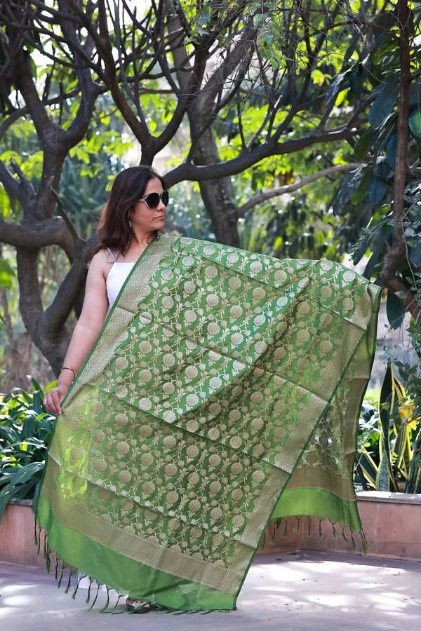 Green_katan_Silk_Premium_&_Elegant_Dupatta_For_Women