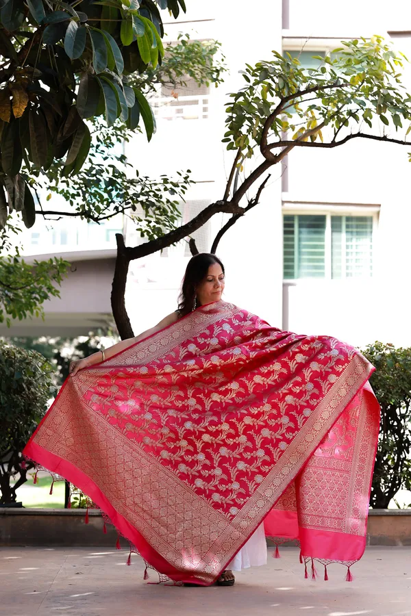 Red_Banarsi_Silk_Premium_&_Elegant_Dupatta_For_Women